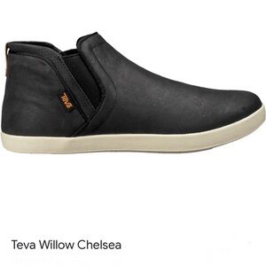 Teva Women's Willow Chelsea Boot Sneaker Black 5